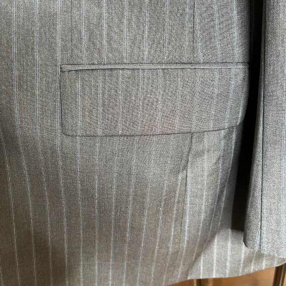 Hugo Boss Suit Coat Jacket Mens 44R Gray w/ Blue Stripe Wool Super 100 2-Btn USA - Picture 6 of 15